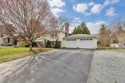 8 Royal Oak Drive, Nashua, NH 03064 - Photo 1
