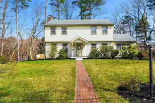 11 Fairway Dr, Amherst, NH 03031 - Photo 1