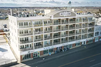 275 Ocean Boulevard #303, Hampton, NH 03842 - Photo 1