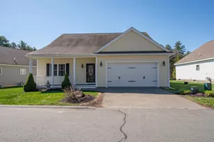12 Torrey Pines Cir, Plaistow, NH 03865 - Photo 1