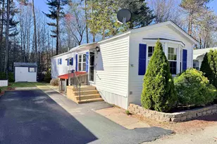 41 Thistle Way, Manchester, NH 03109 - Photo 1