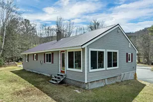 547 Texas Hill Rd, Plymouth, NH 03264 - Photo 1