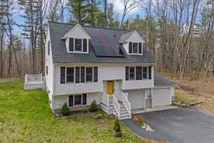 125 S Main St, Newton, NH 03858 - Photo 1