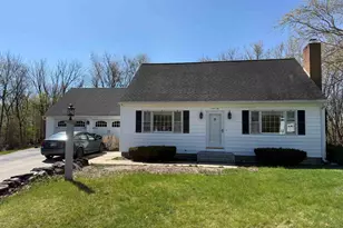 52 Shaunna Ct, Manchester, NH 03109 - Photo 1