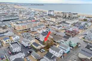 7 Perkins Ave, Hampton, NH 03842 - Photo 1