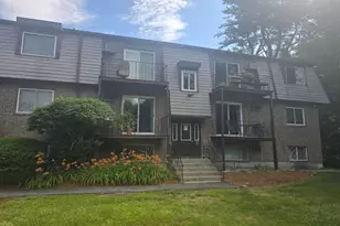 3 Pembroke Dr, Derry, NH 03038 - Photo 1