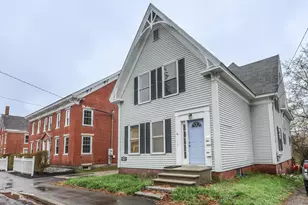 14 Chestnut St, Pittsfield, NH 03263 - Photo 1