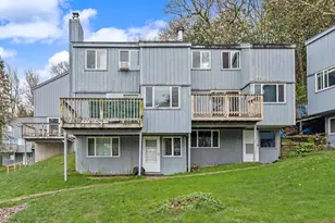 31 East Side Ln, Francestown, NH 03043 - Photo 1