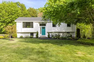 29 Frontier St, Rye, NH 03870 - Photo 1