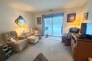 37 B Windsor Ct, Keene, NH 03431 - Photo 1