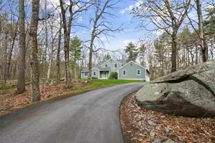 9 Maxwell Dr, Brookline, NH 03033 - Photo 1