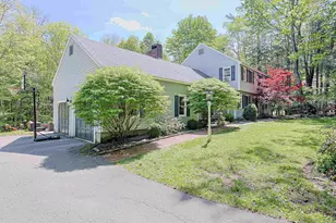 19 Winterberry Dr, Amherst, NH 03031 - Photo 1