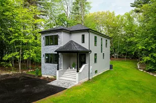 9 Trues Pkwy, Sandown, NH 03873 - Photo 1