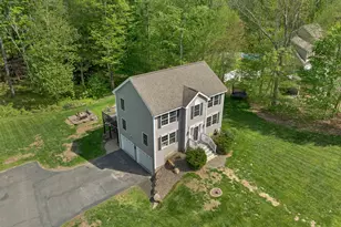 7 Cortland Dr, Epping, NH 03042 - Photo 1