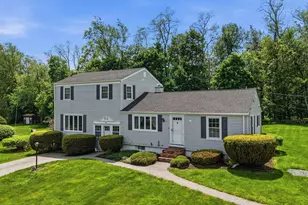 4 Scottsdale Rd, Atkinson, NH 03811 - Photo 1