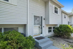 83 Bismark St, Manchester, NH 03102 - Photo 1