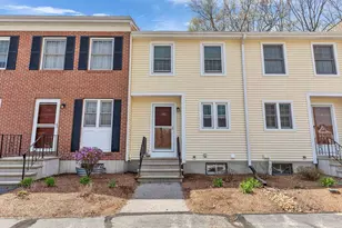 136 Fox Hollow Way, Manchester, NH 03104 - Photo 1