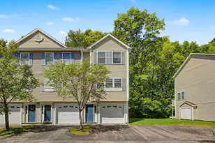 1029 S Mammoth Rd, Manchester, NH 03109 - Photo 1