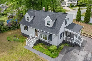 192 Searles Rd, Nashua, NH 03062 - Photo 1