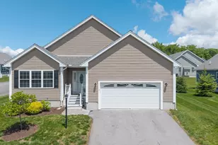 2 Mulberry Ln, Hooksett, NH 03106 - Photo 1