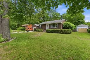 127 Franklin St, Rochester, NH 03867 - Photo 1