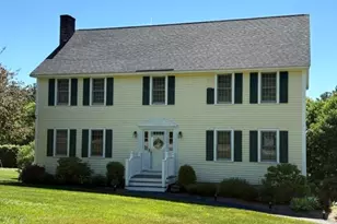 11 Nutfield Dr, Londonderry, NH 03053 - Photo 1