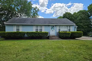 5 Creteau St, Rochester, NH 03867 - Photo 1