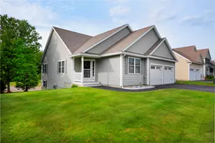 125 Brody Ln, Hudson, NH 03051 - Photo 1