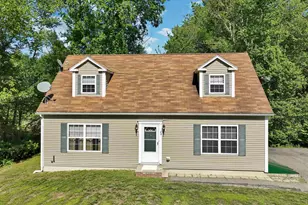 29 Lawrence Rd, Salem, NH 03079 - Photo 1