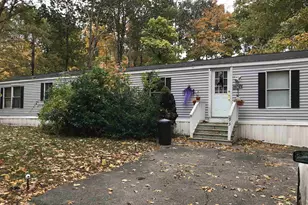 93 Brookdale Rd, Salem, NH 03079 - Photo 1