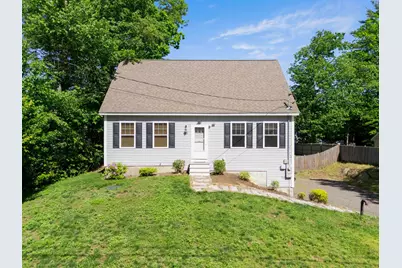 38 Regina Avenue, Raymond, NH 03077 - Photo 1