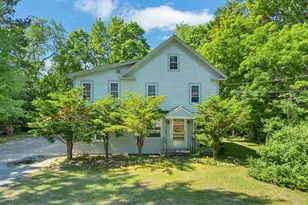 9 Crescent St, Laconia, NH 03246 - Photo 1