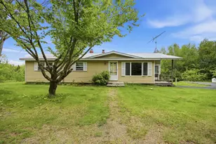 461 Coventry Rd, Benton, NH 03785 - Photo 1