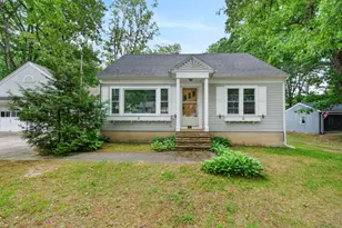 42 Oak St, Rochester, NH 03839 - Photo 1