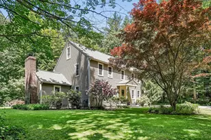 17 Candlewood Dr, Amherst, NH 03031 - Photo 1
