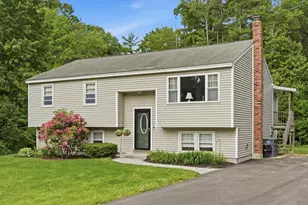 435 Terrie Dr, Pembroke, NH 03275 - Photo 1