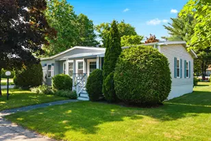 163 Donald Dr, Goffstown, NH 03045 - Photo 1