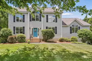 8 Margaret Cir, Mont Vernon, NH 03057 - Photo 1