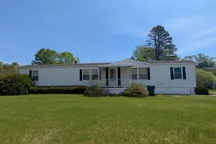 32 Skyline Dr, Rochester, NH 03867 - Photo 1