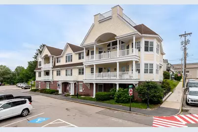 61 Central Avenue #4, Wolfeboro, NH 03894 - Photo 1
