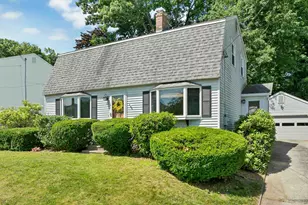 22 Jonathan Ln, Manchester, NH 03104 - Photo 1