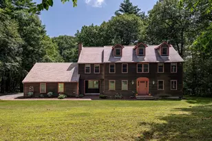6 Gaslight Ln, Kensington, NH 03833 - Photo 1
