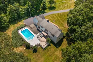 7 Bartlett Rd, Stratham, NH 03885 - Photo 1