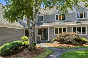 33 Larkspur Ct, Nashua, NH 03062 - Photo 1