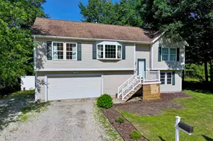8 Riverside Dr, Allenstown, NH 03275 - Photo 1