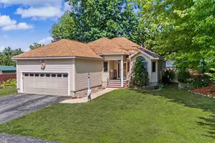 7 Hastings Ln, Nashua, NH 03064 - Photo 1