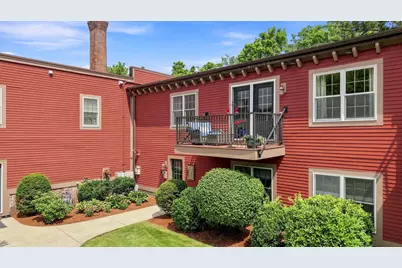 7 Chester Road #306, Derry, NH 03038 - Photo 1