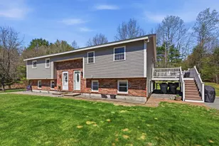 32 Tallant Rd, Pelham, NH 03076 - Photo 1