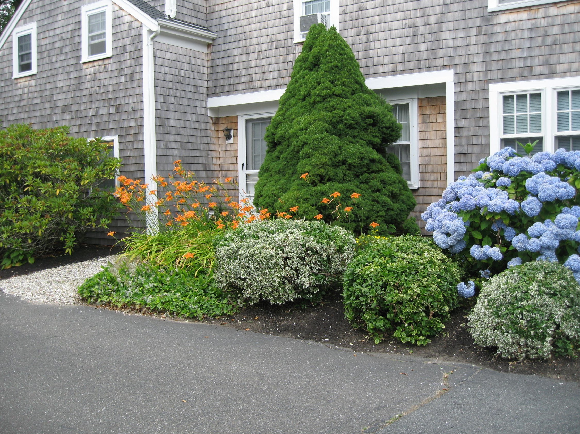 160 Bch Rd, Orleans MA 02653-2741 exterior