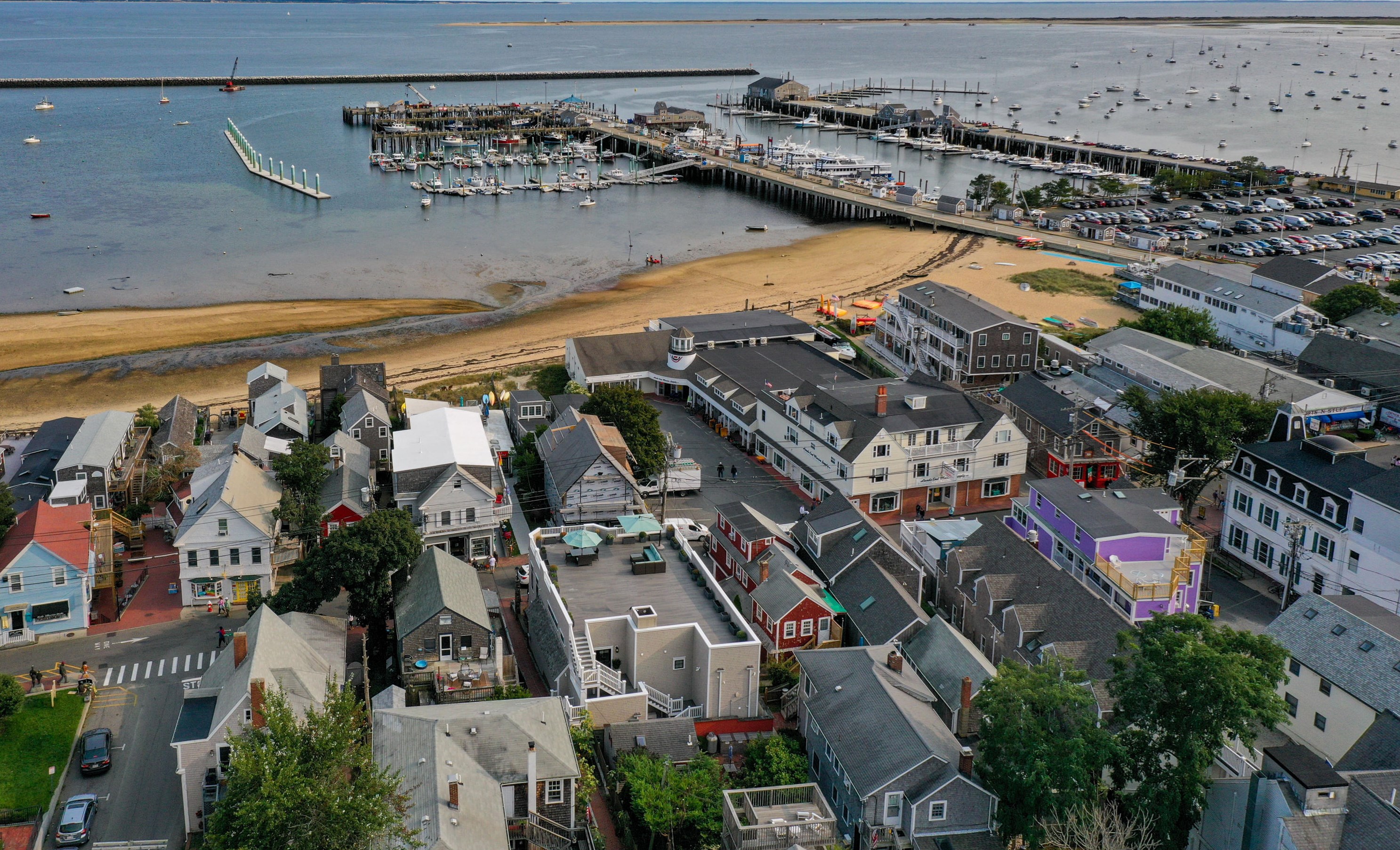 346 Commercial St, Provincetown, MA 02657 exterior